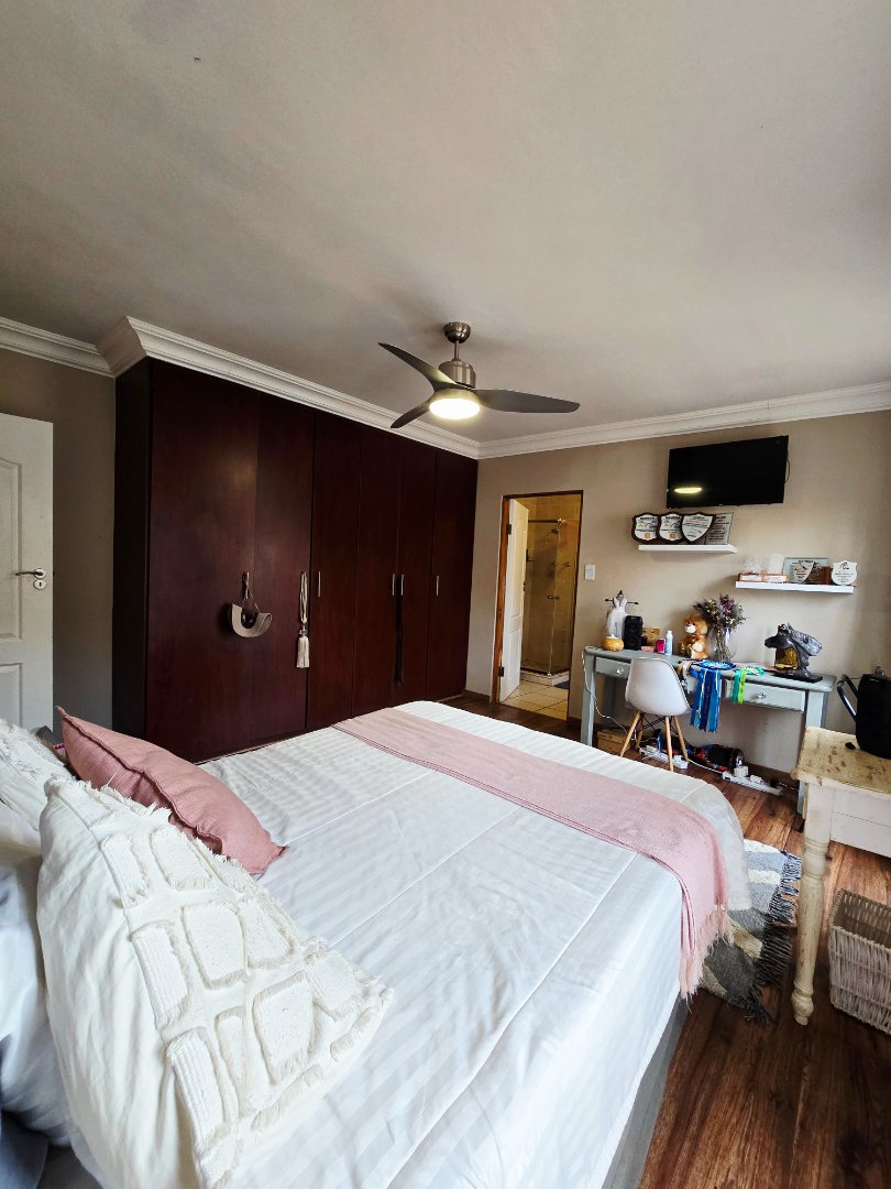 3 Bedroom Property for Sale in Wilkoppies North West